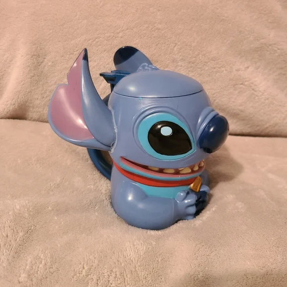 Stitch Disney on Ice Cup With Lid - Picture 4 of 10